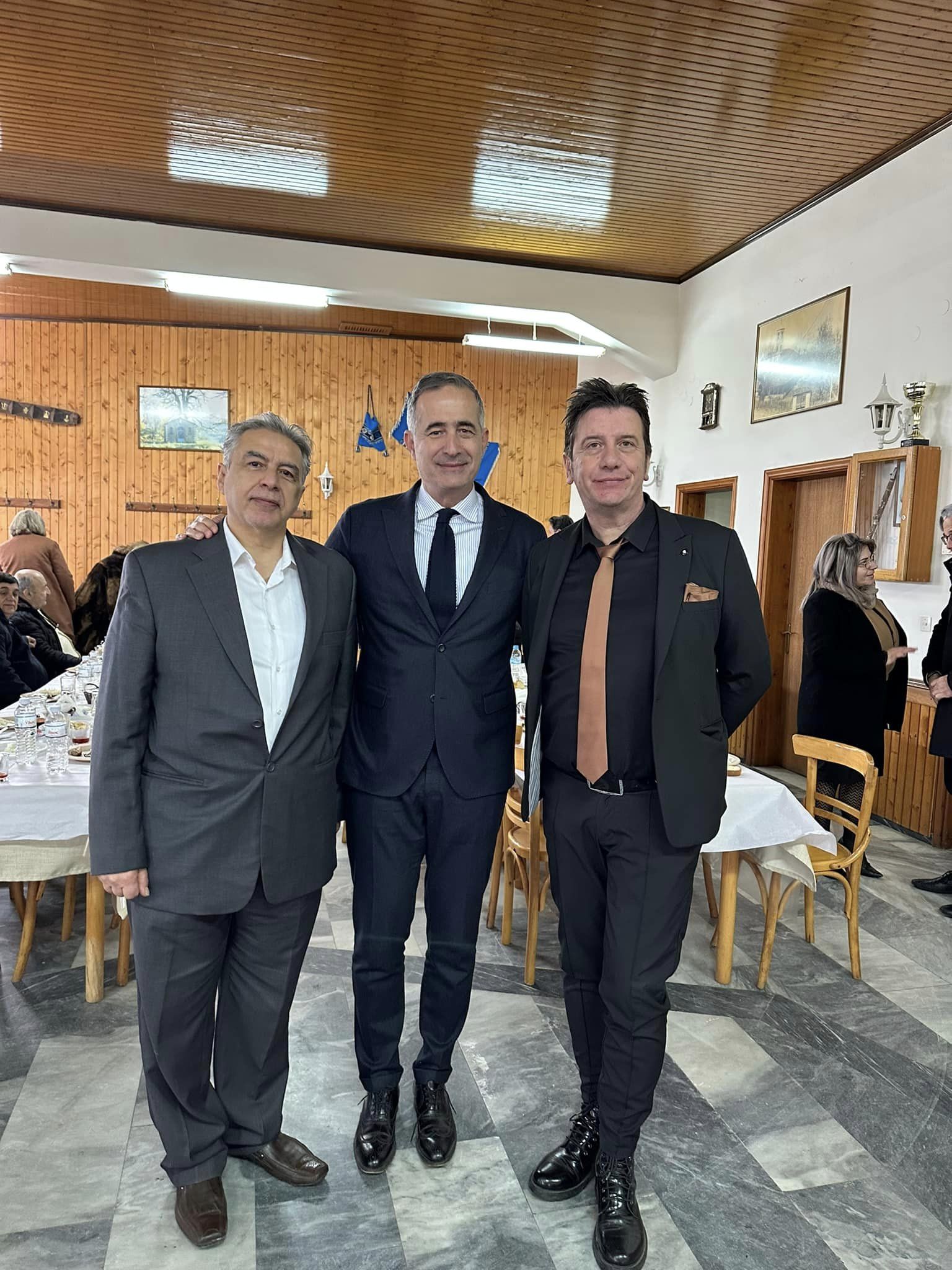 ΑΓΙΟΣ ΧΑΡΑΛΑΜΠΟΣ 4